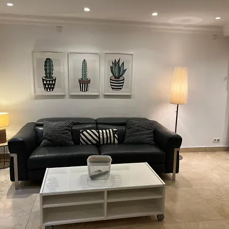 Puerto Banus Lucy דירה